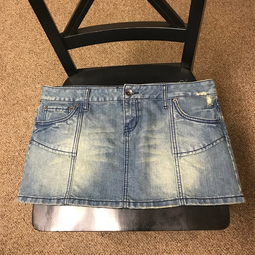 Jean mini skirt